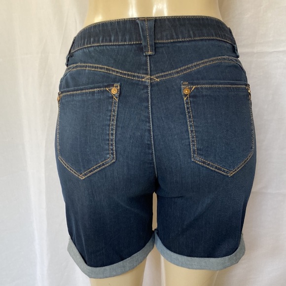 SALE!!! WIT & WISDOM Jeans Tummy Control Size 6 Dark Wash Cuffed Shorts NWOT - Picture 7 of 7